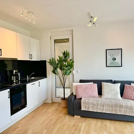 Modernes Mit Balkon Naehe Scs Wiener Neudorf